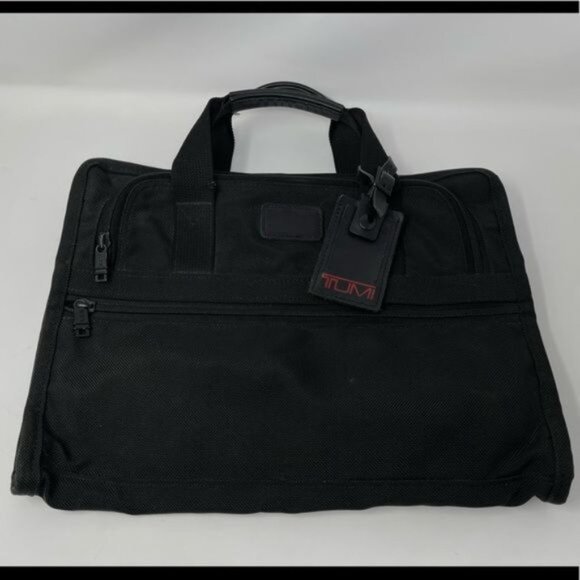 Tumi 207D3 Slim Black Nylon Ballistic Mini Laptop Ipad Computer Travel Bag - Picture 2 of 16